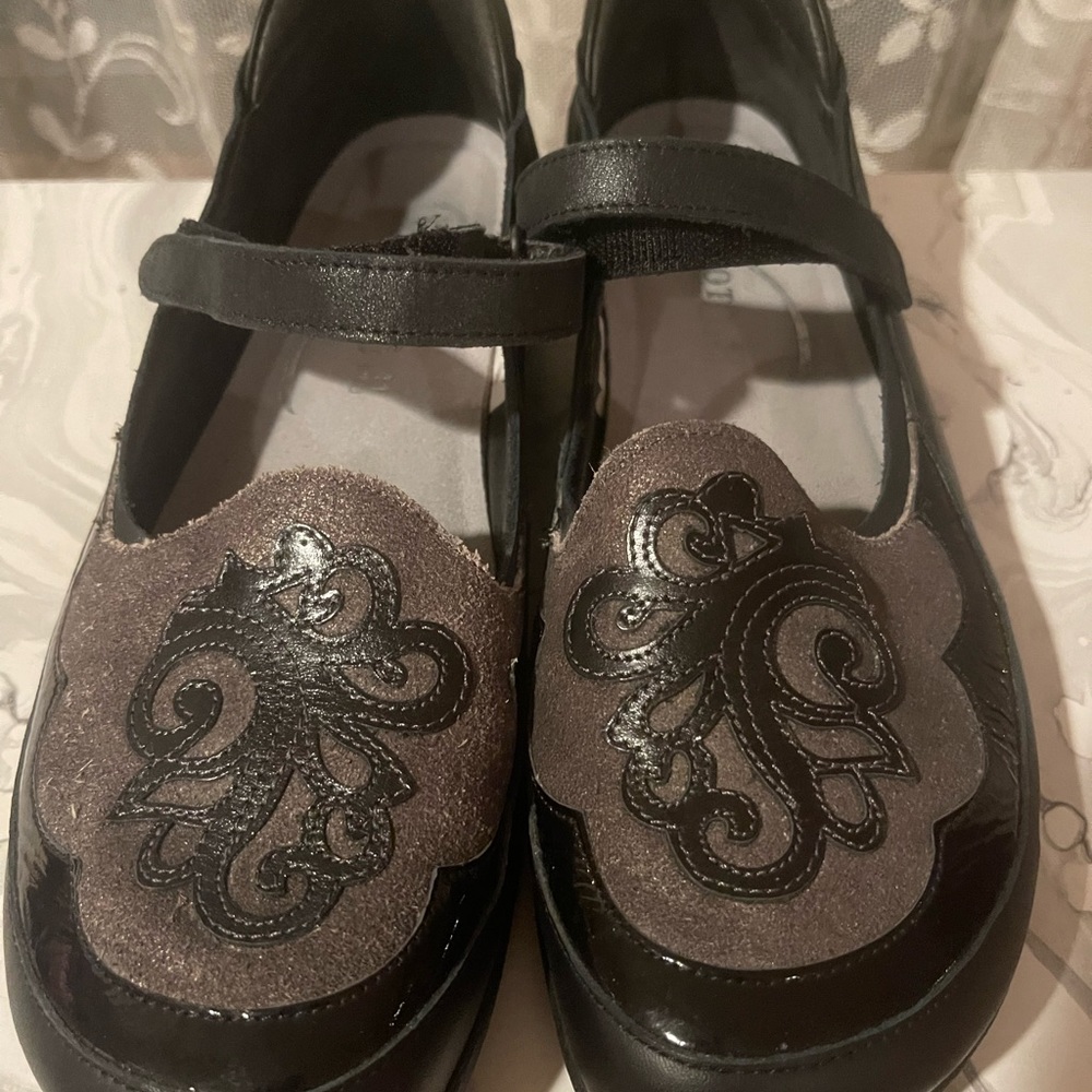 Naot shoes. Black. Size 41